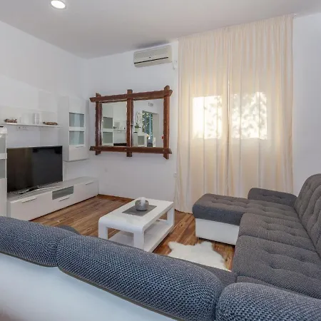 Prázdninový dům Poolincluded - Marin Sveti Petar (Zadar)